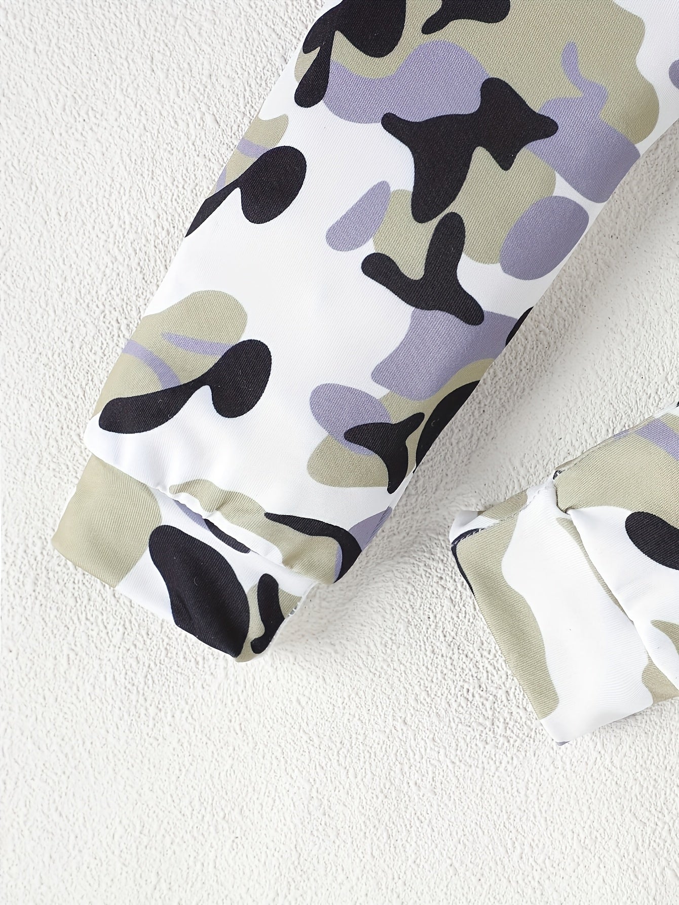 Autumn Baby Print Comfortable Round Neck Long Sleeved Casual Camouflage FashionPants Two-piece Set