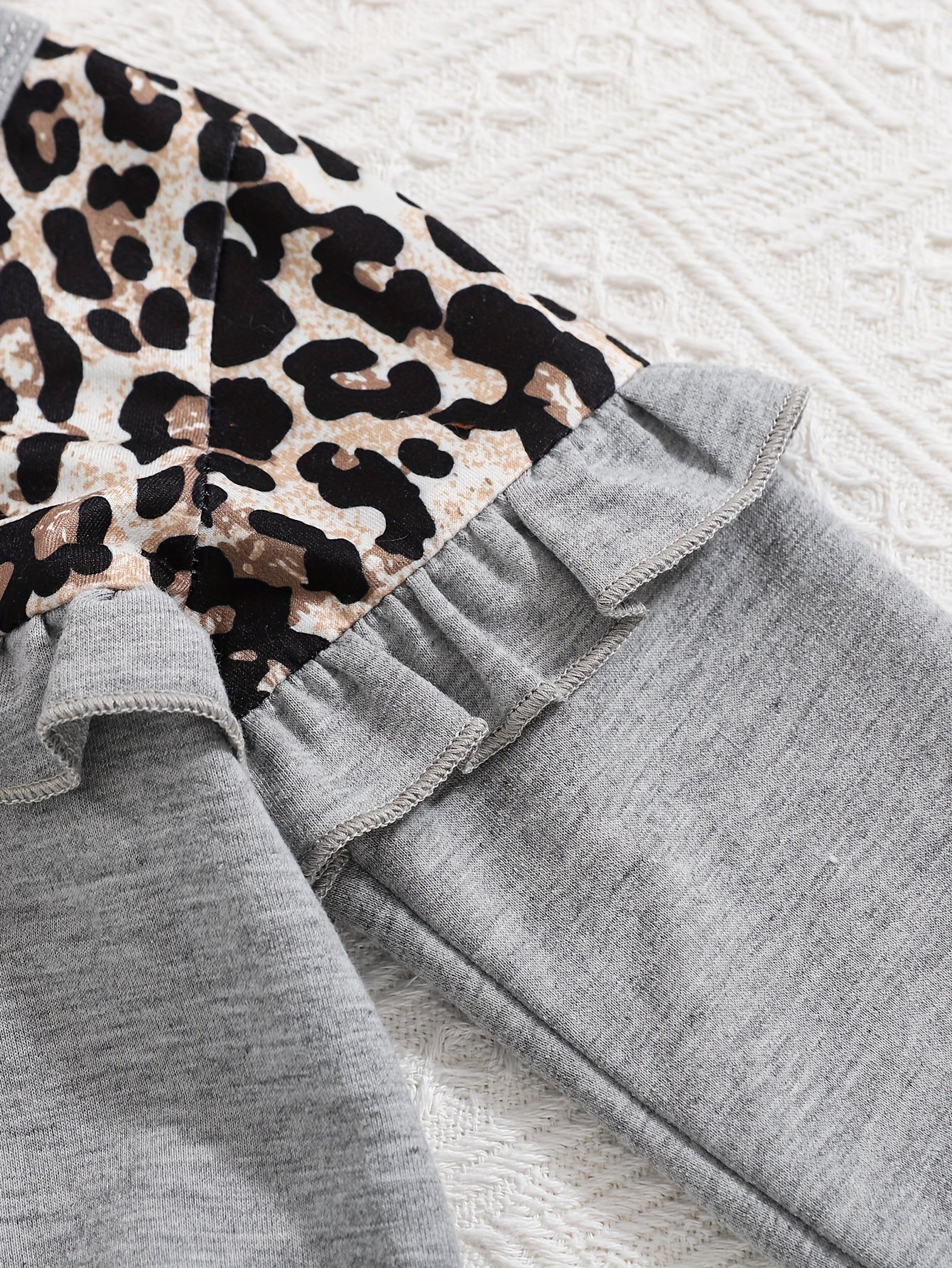 Girls Cozy Leopard Print Hoodie Set With Ruffle Sleeves