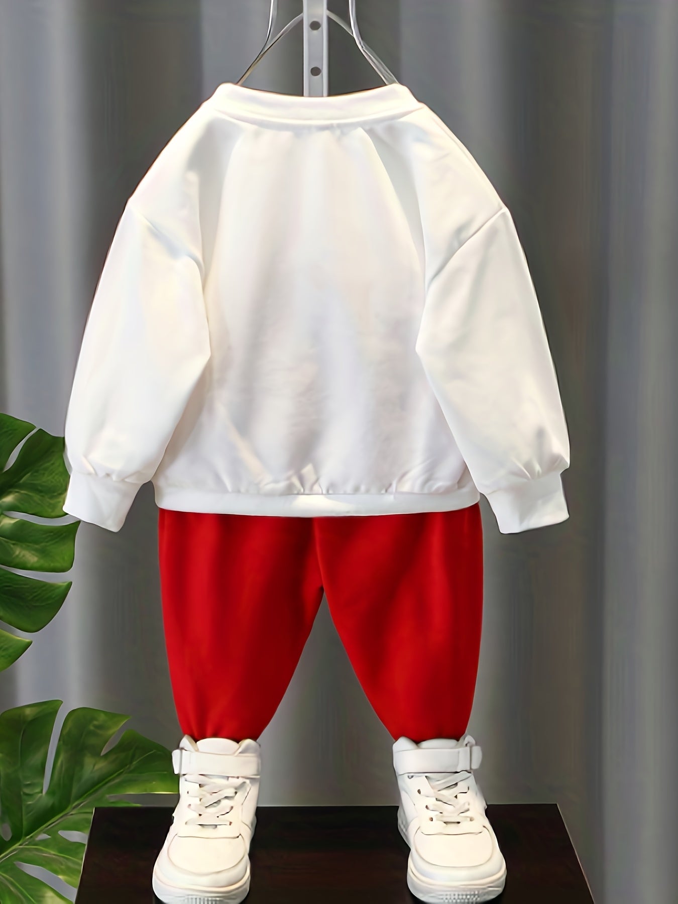 Autumn New Boy Long Sleeve Bear Sweater And Trousers Set