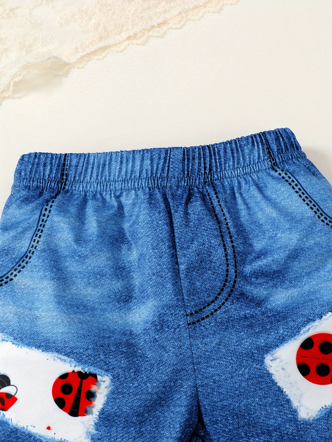 Cute Ladybug Baby Girl Ruffle Trim Sleeve T-Shirt and Shorts Outdoor Set Toddler Girl Casual Summer Outfit