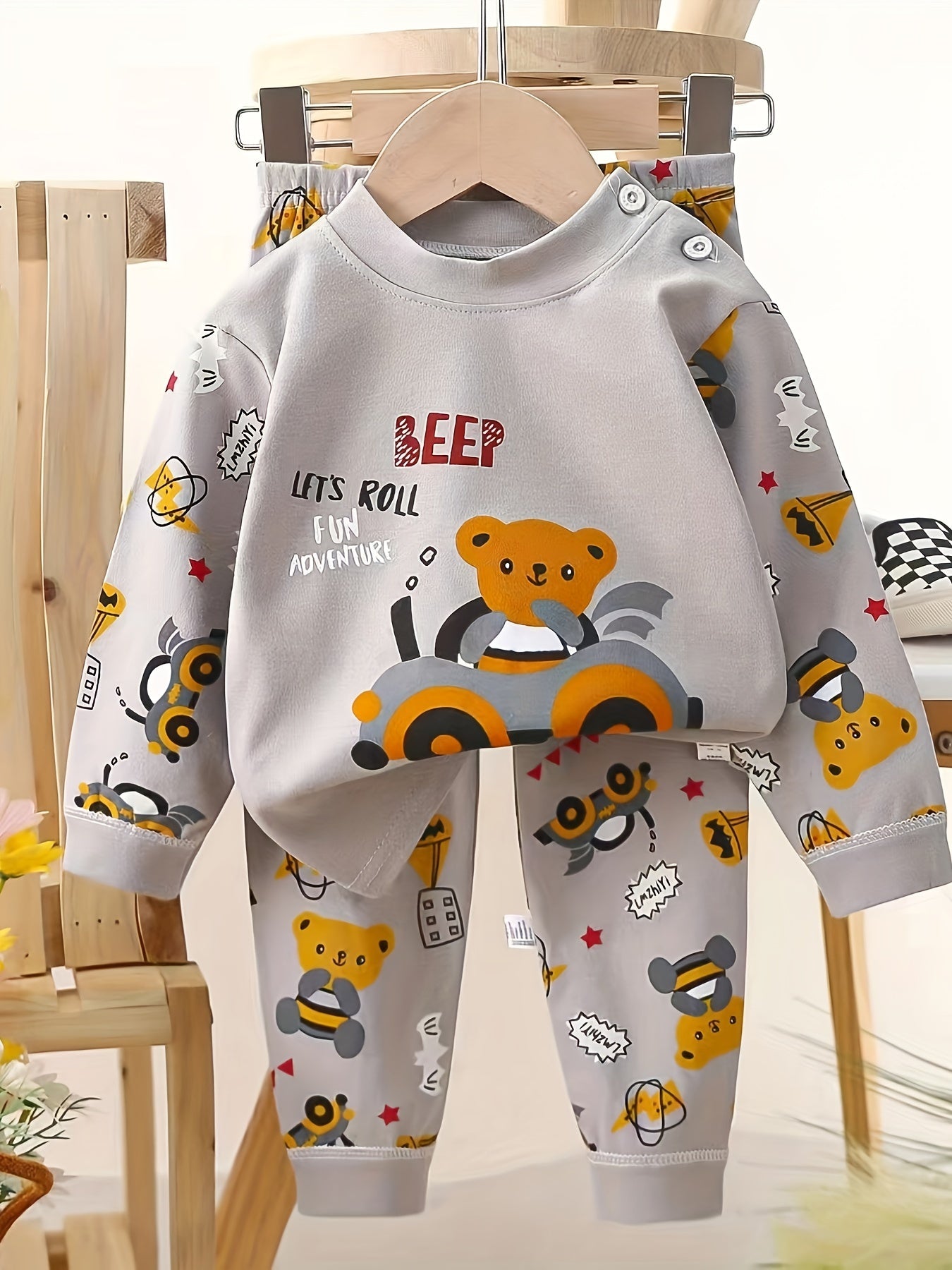 4pcs set set set Autumn simple fashion full print set Car series full print Cute children love motorcycle print series autumn set comfortable and breathable, Perfect for Outdoor