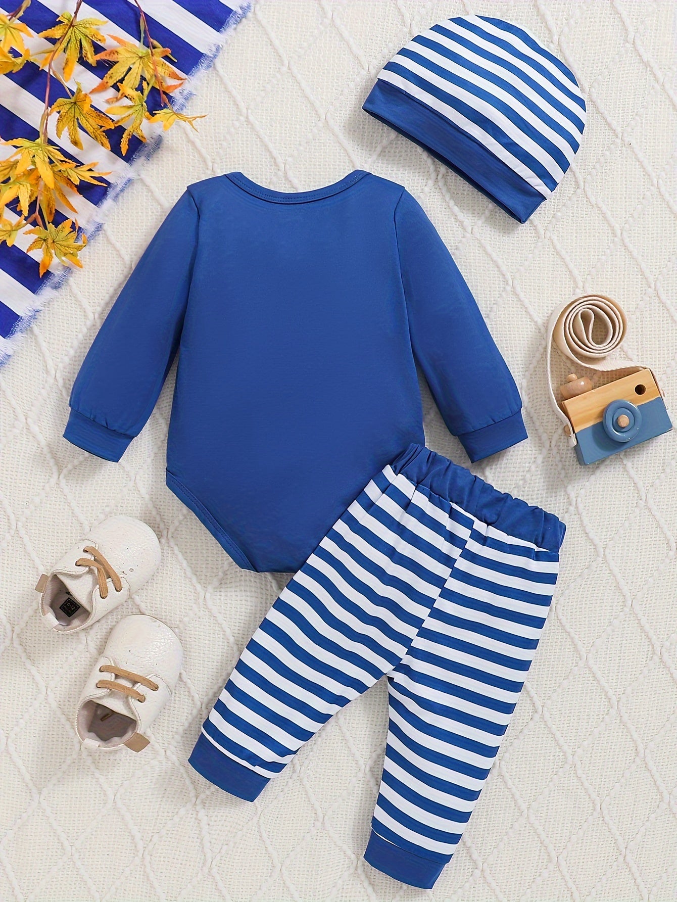 [Sunshine Boys' Shirt] Cute and Handsome Boys' Triangle Shirt | Blue Print and Letter Stripes, Sunshine, 0-12 Months, Perfect for Outdoor